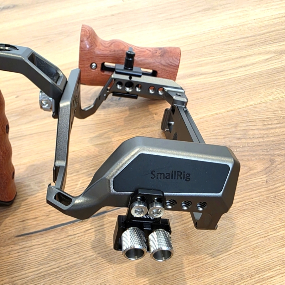 SmallRig Black and Brown Camera Cage for Fujifilm XT-4 - Picture 6 of 7